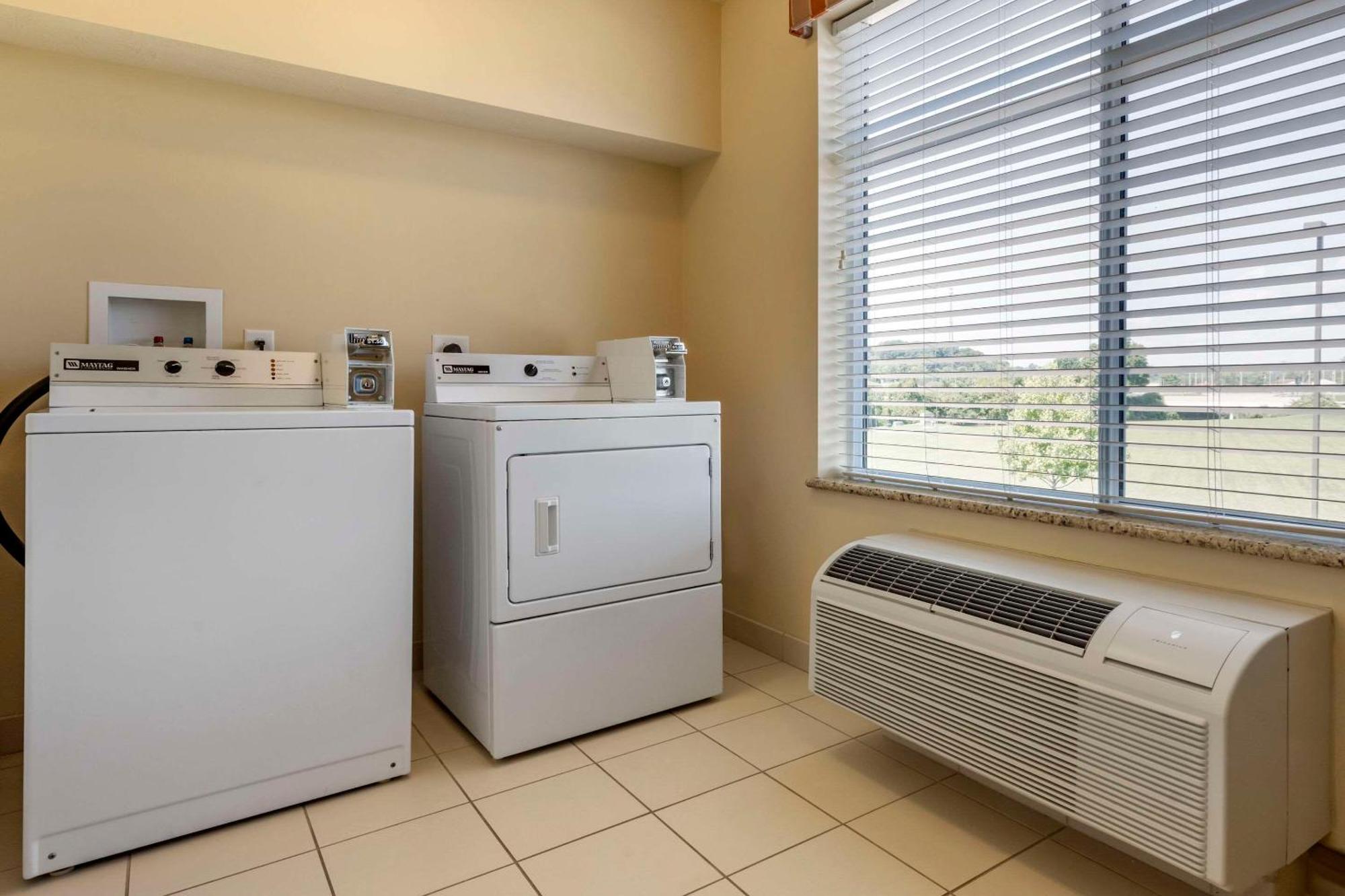 Comfort Inn & Suites Dover Екстер'єр фото